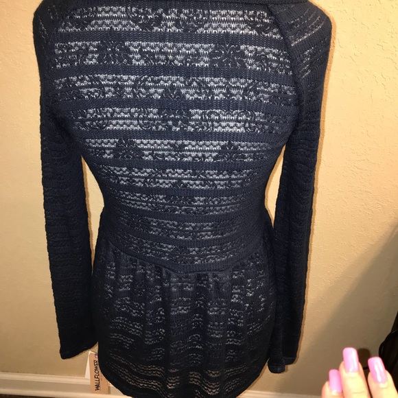 NWT Wallflower Navy blue size medium peasant shirt - Picture 3 of 7